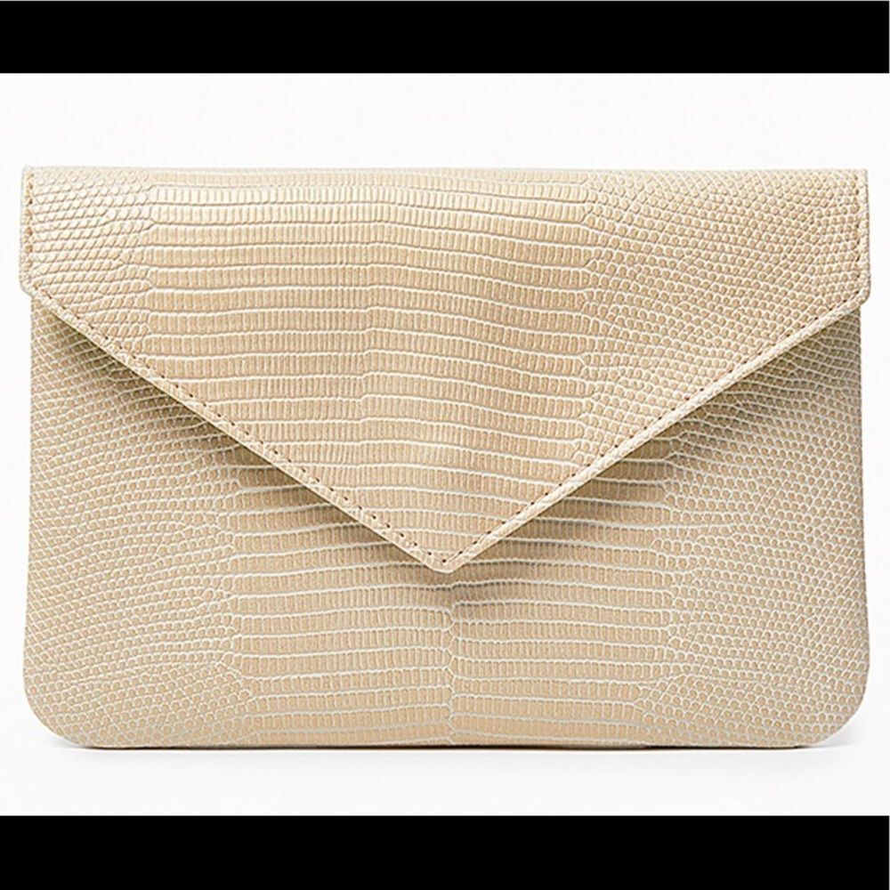 NWT Ipsy August 2021 Snakeskin Magnetic Bag